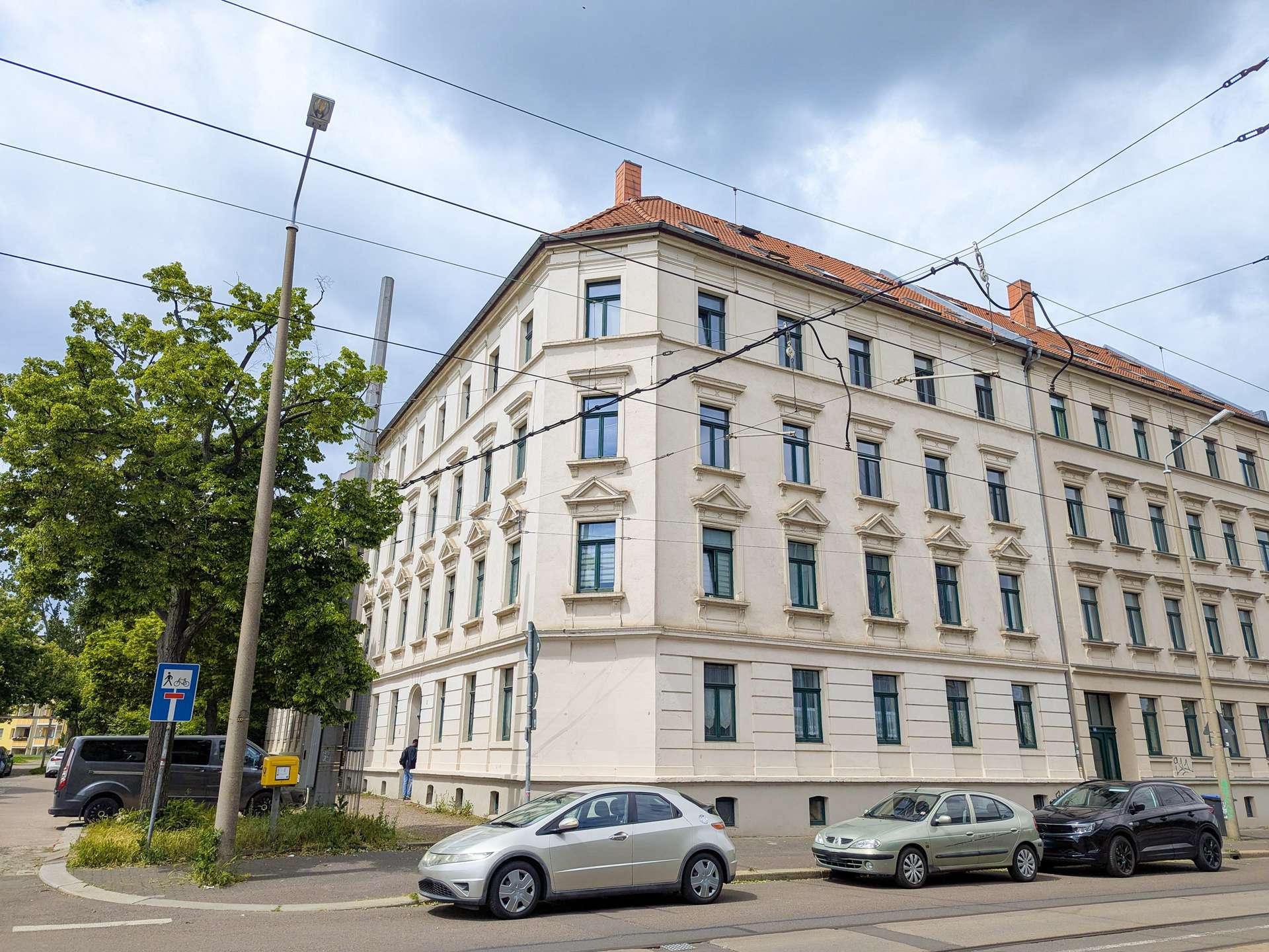 Straßenansicht