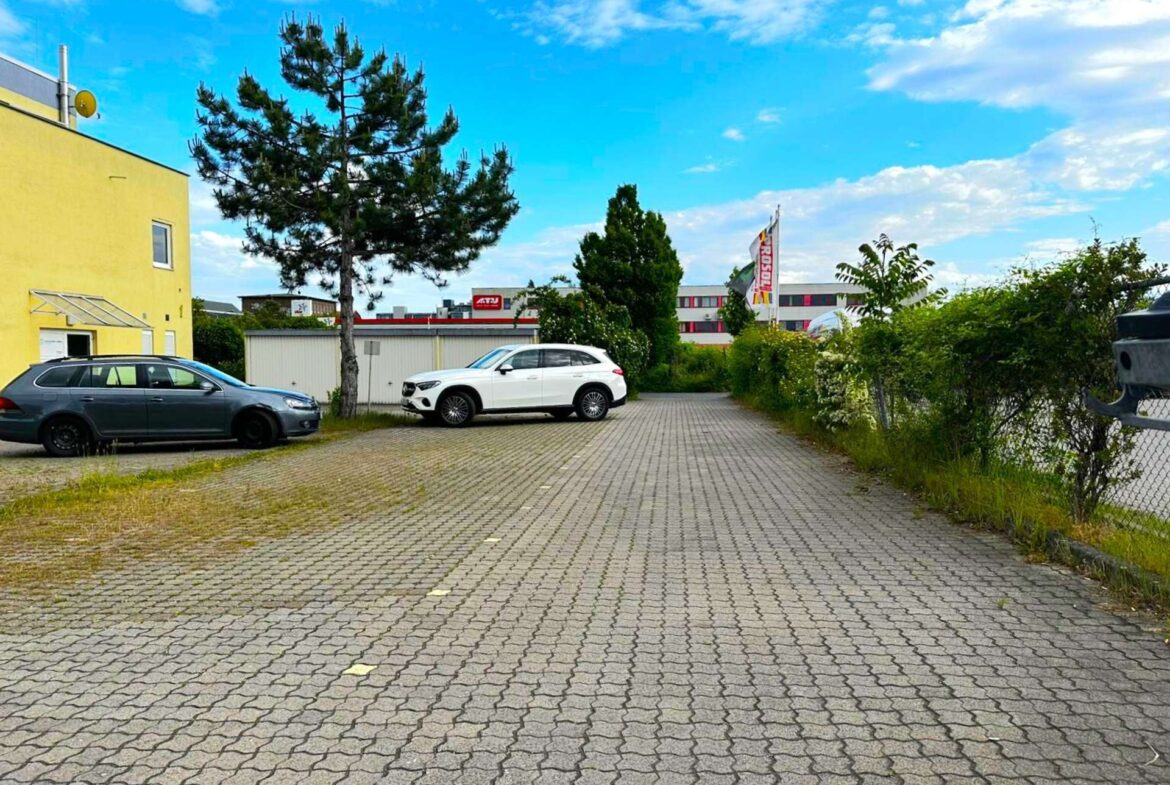 Parkplatz mit guter Einfahrmöglichkeit