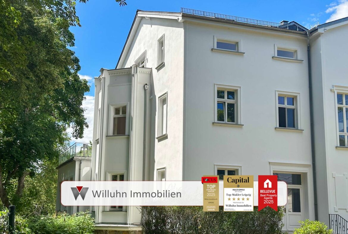 Seitenansicht der Villa