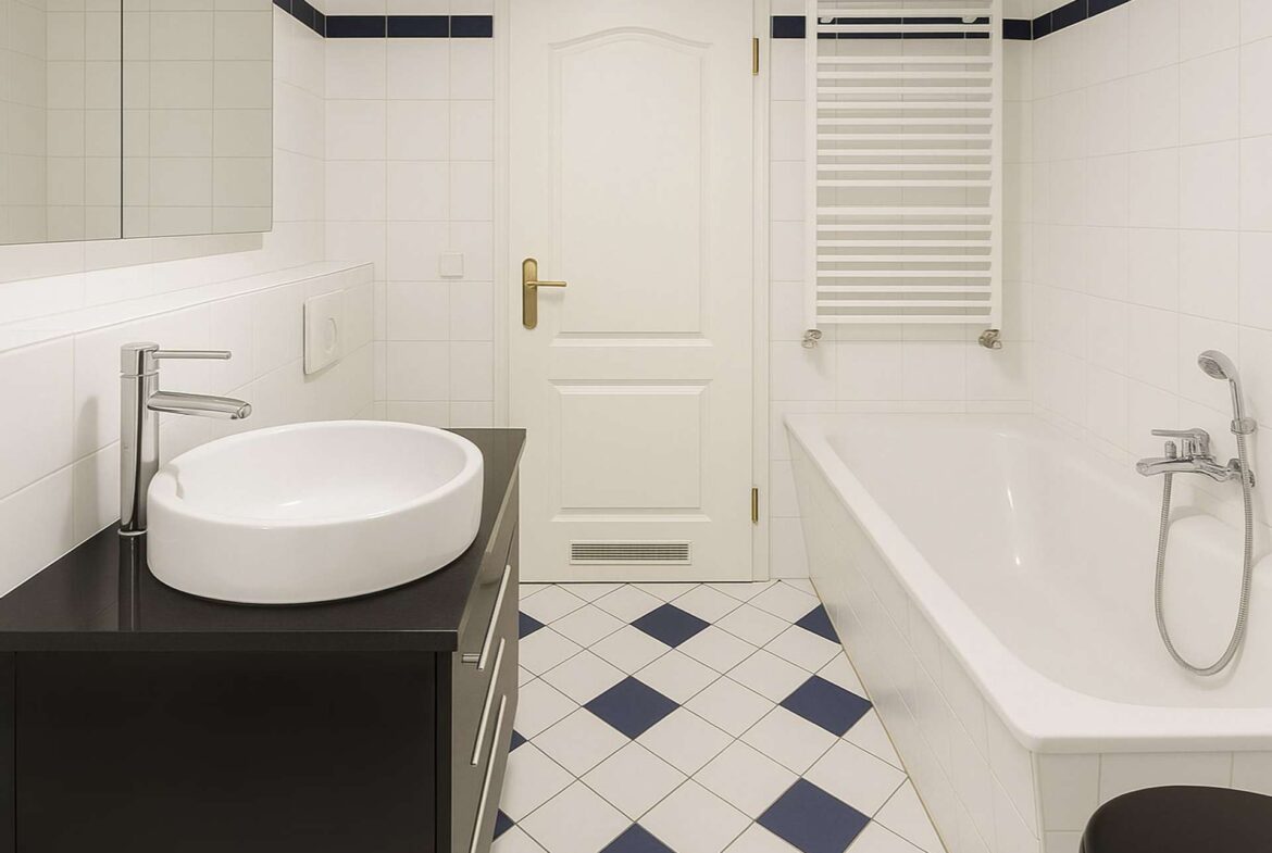 Badezimmer mit Wanne - Vor Vermietung