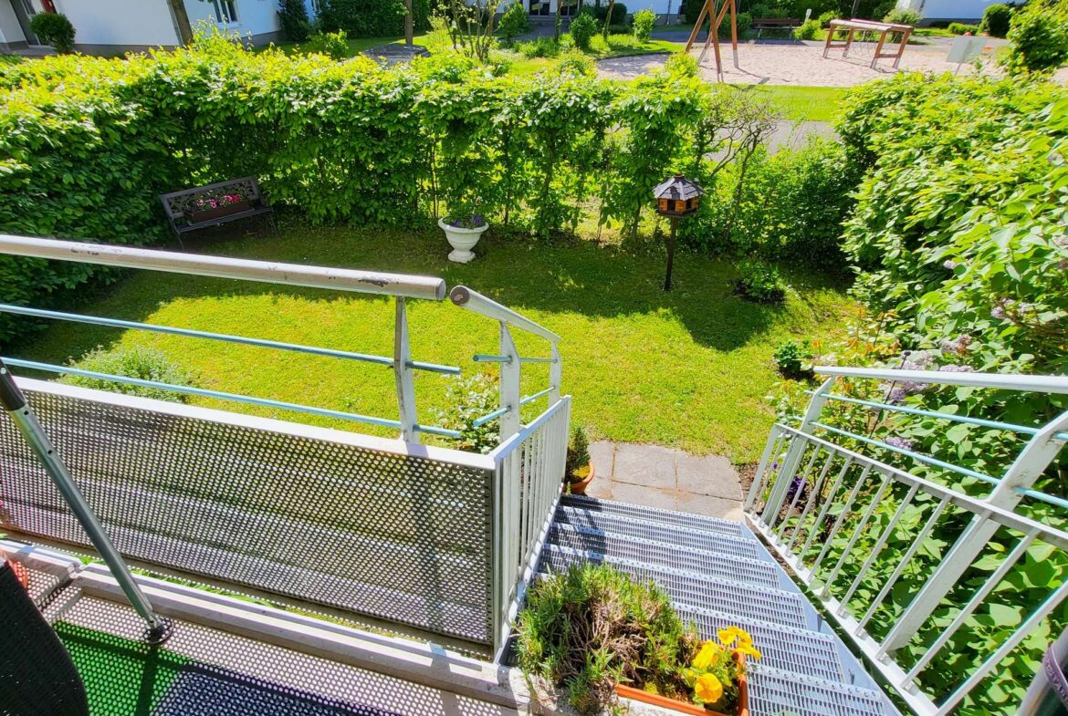 mit Zugang zum Garten
