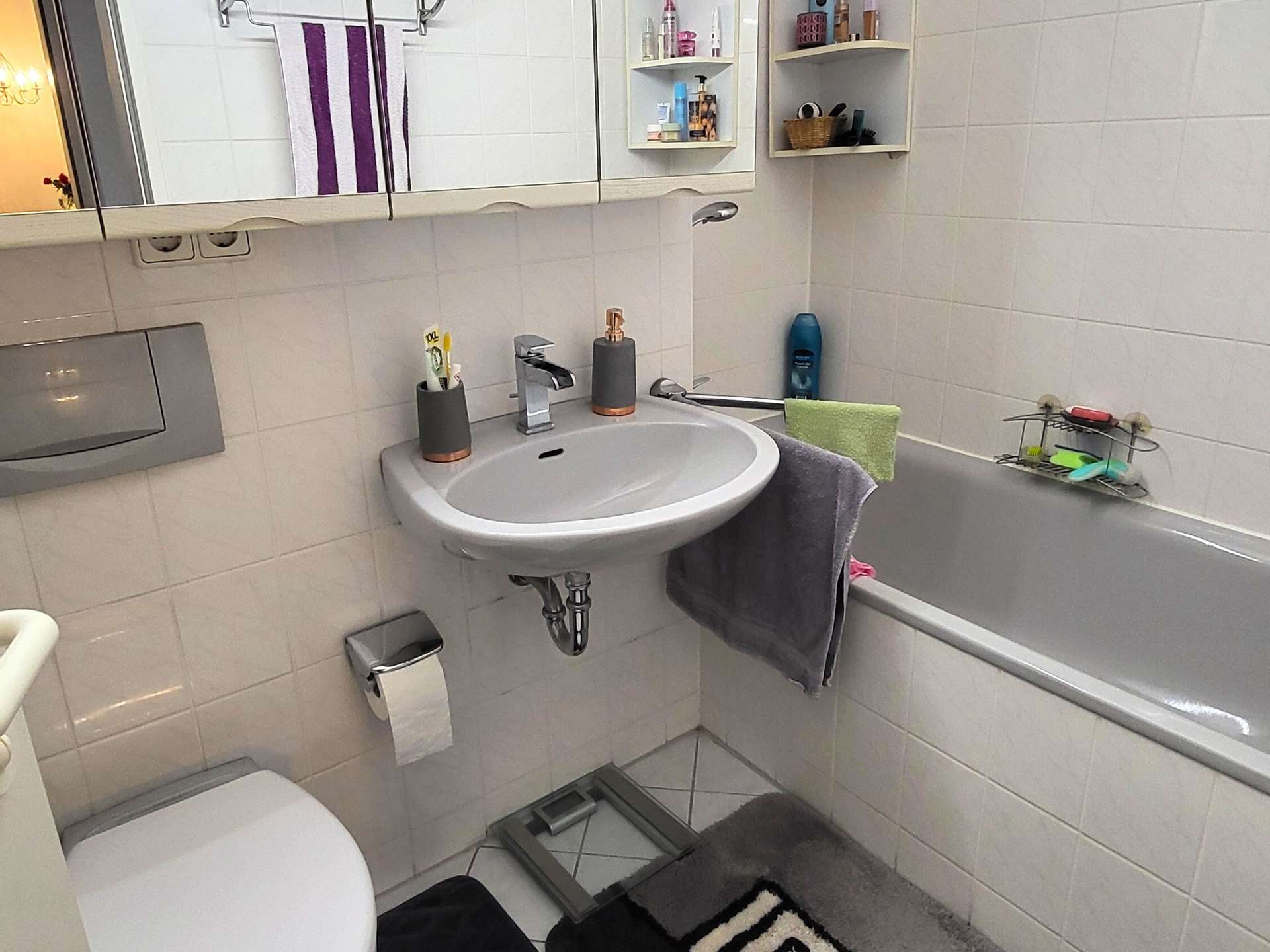 Badezimmer mit Badewanne