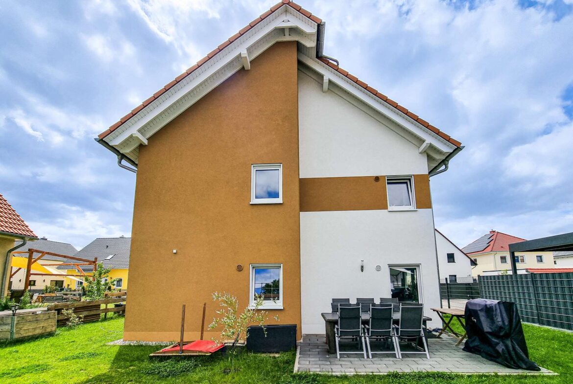 Gebäuderückseite