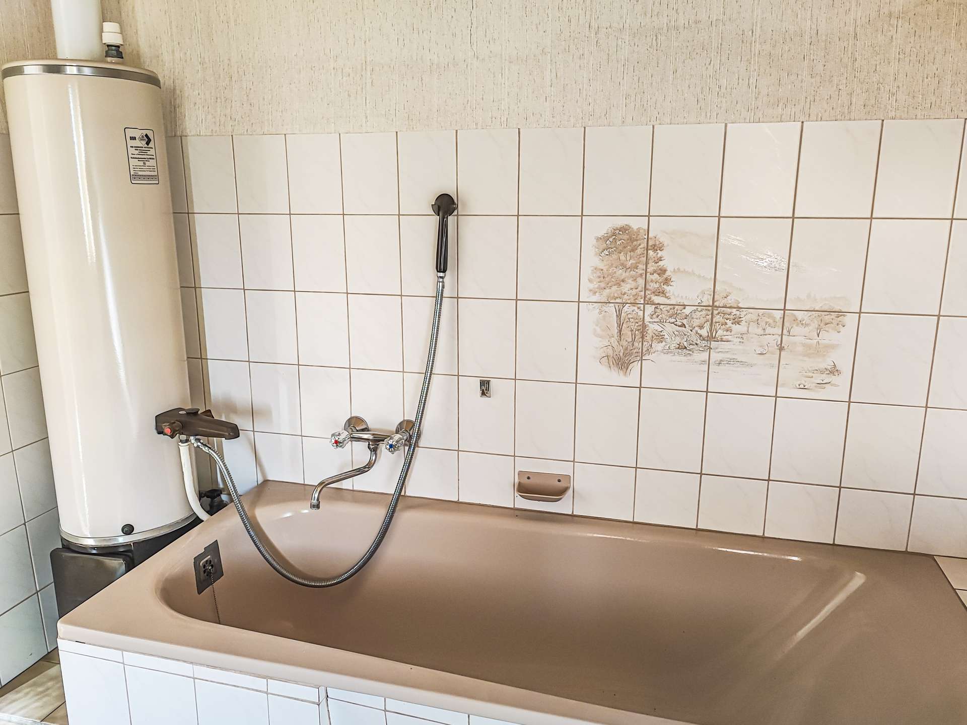 Wannenbad im OG
