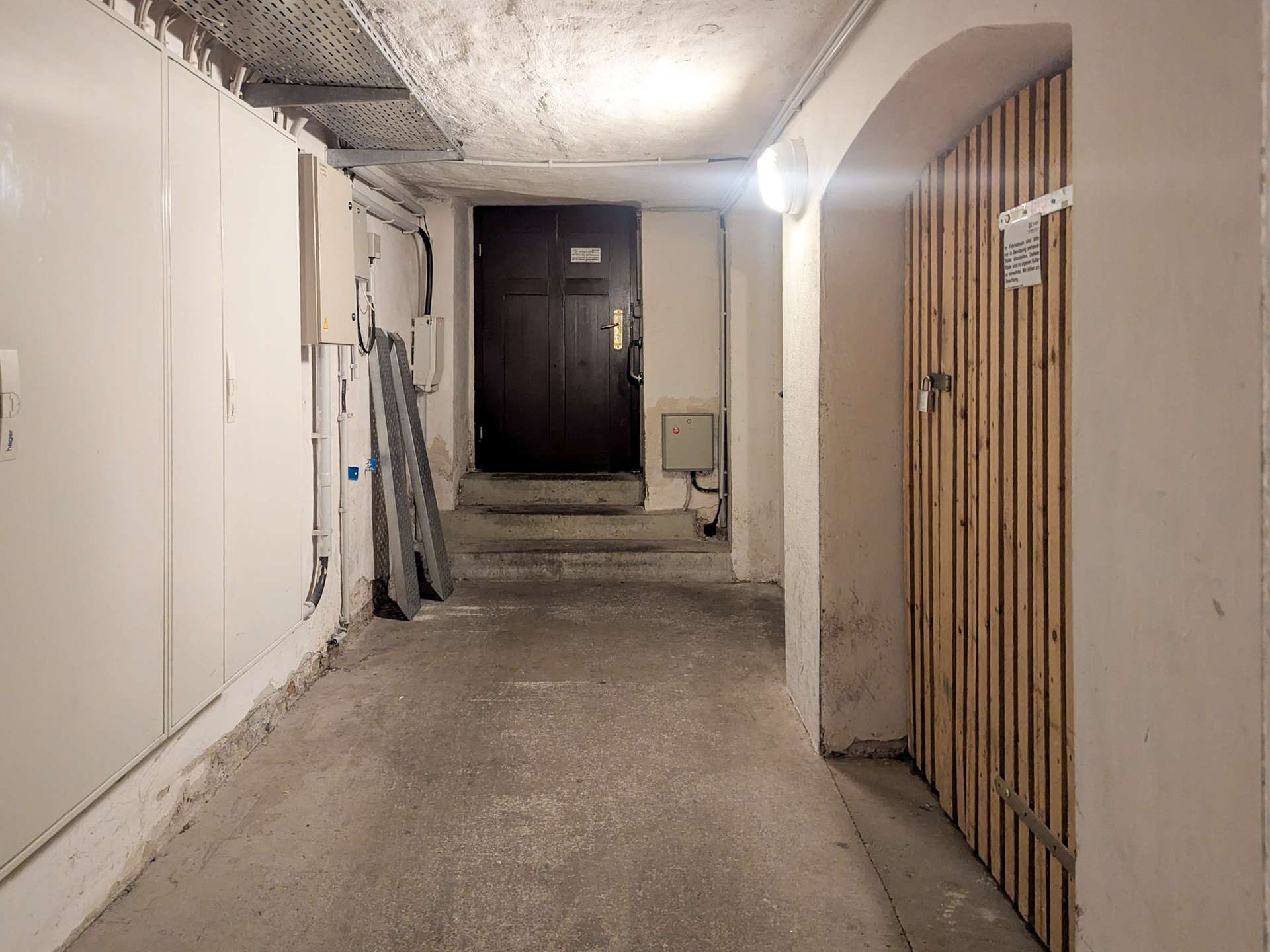Kellerausgang