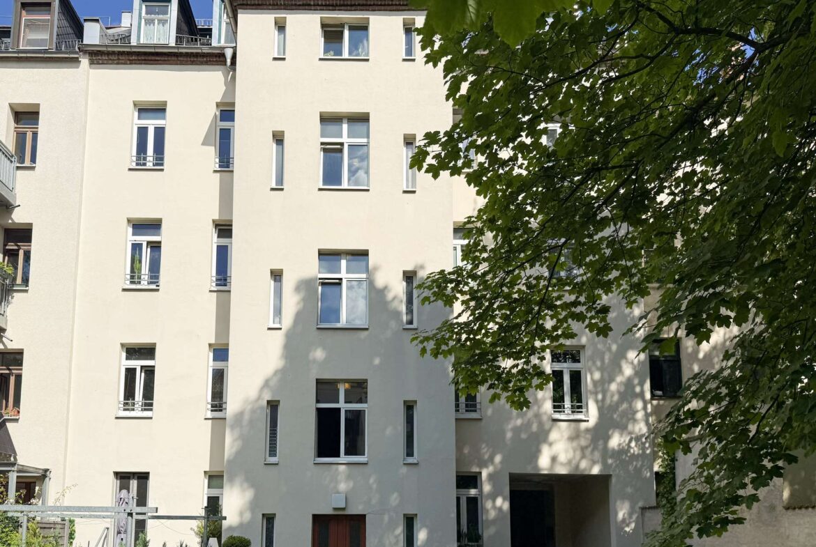 Hausansicht vom Innenhof