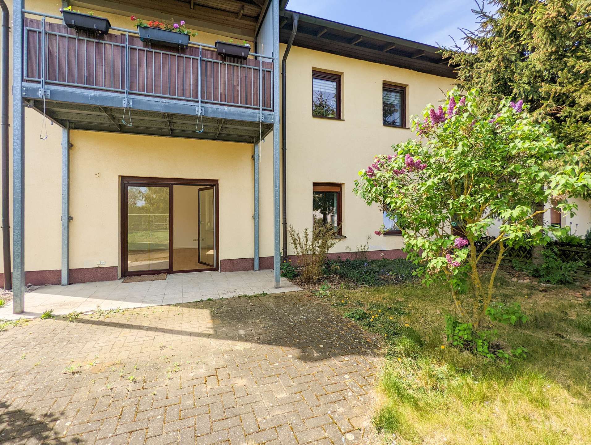 Ausgang zur Terrasse