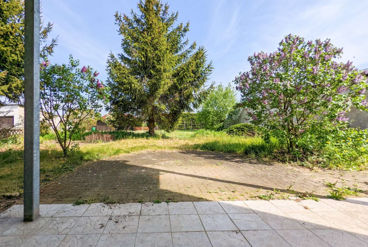Terrasse und Garten