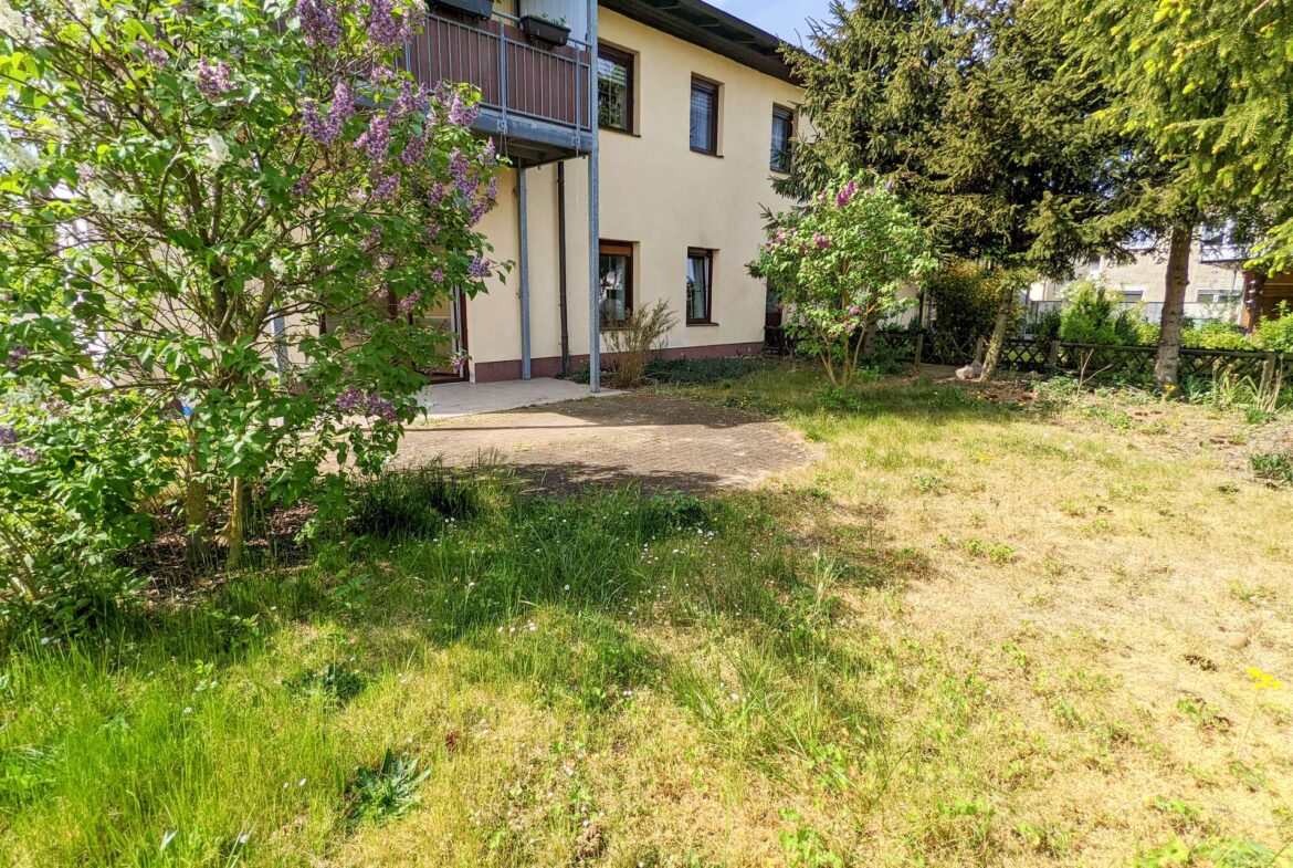 Garten hinter dem  Haus