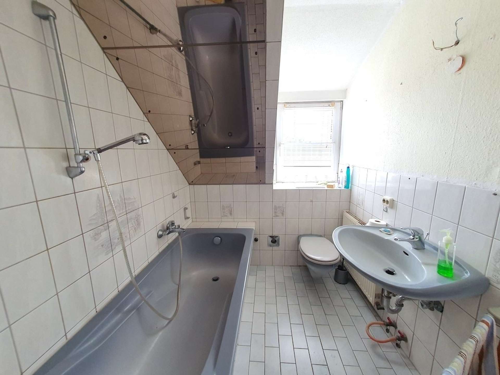 Bad Dachgeschoss