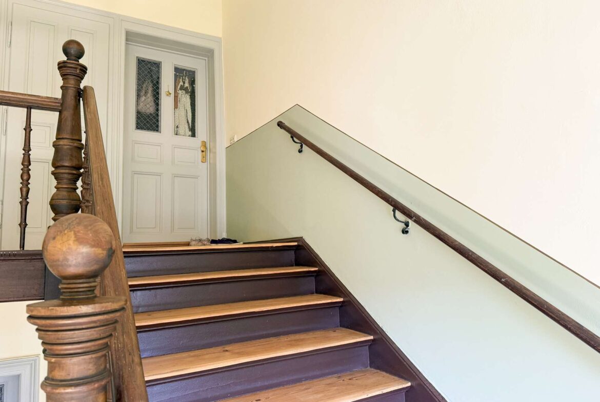 Treppenaufgang zur Wohneinheit