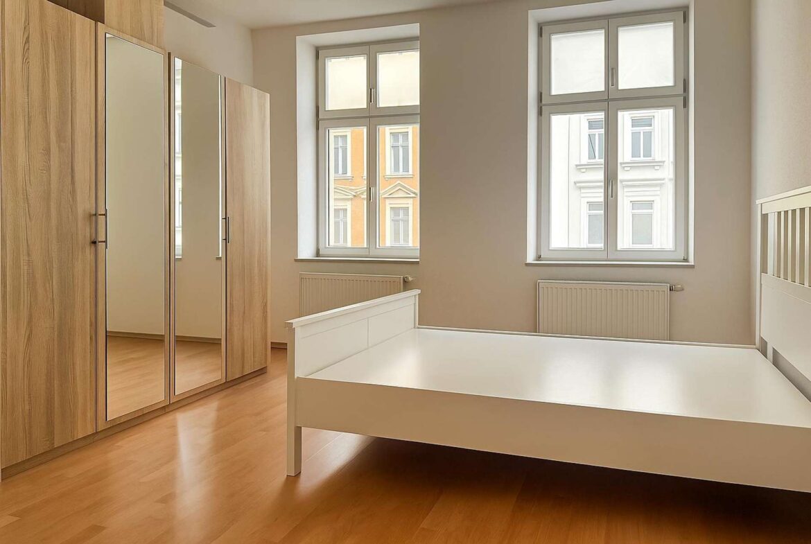 Großes Schlafzimmer