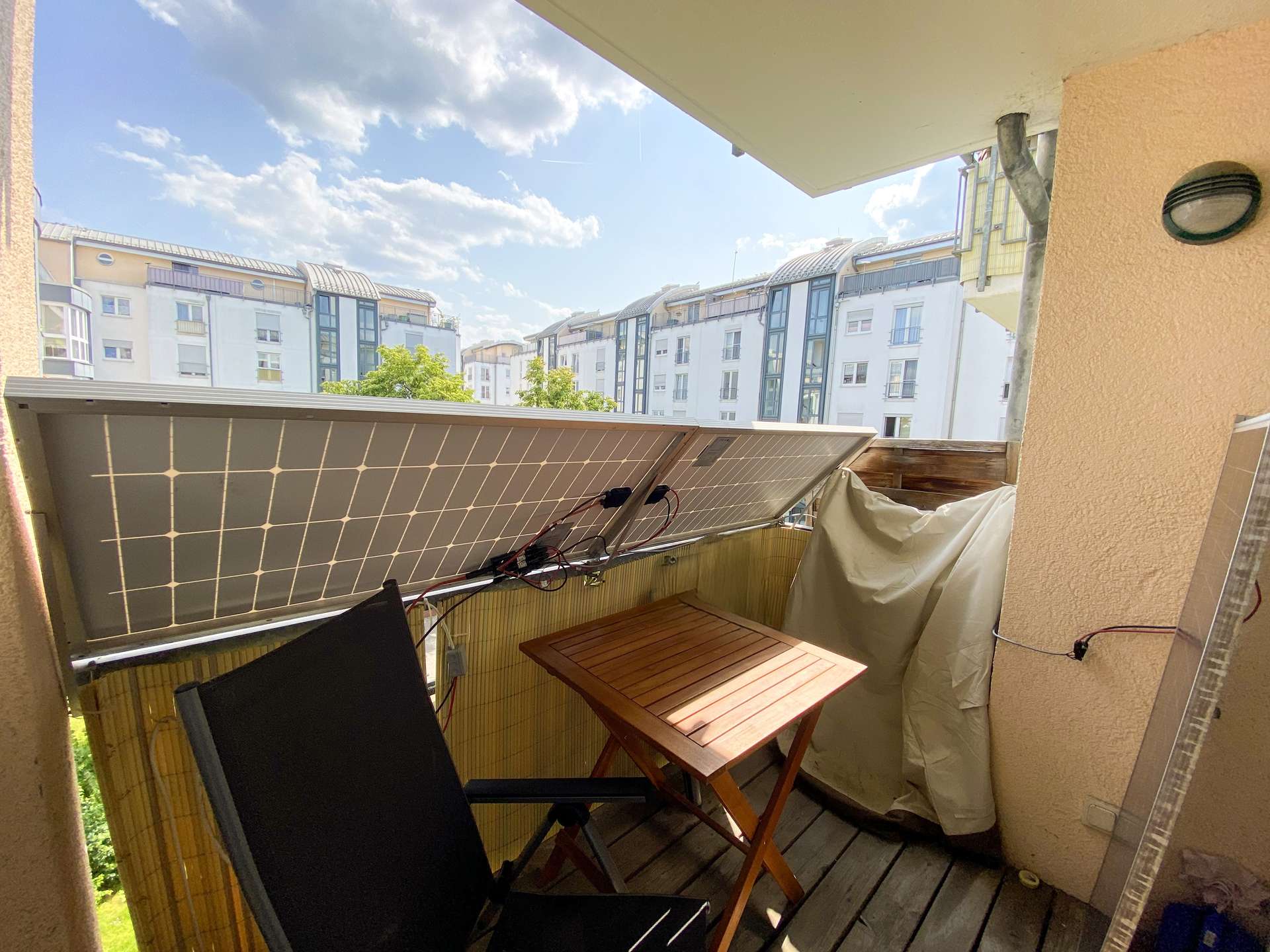 sonniger Balkon