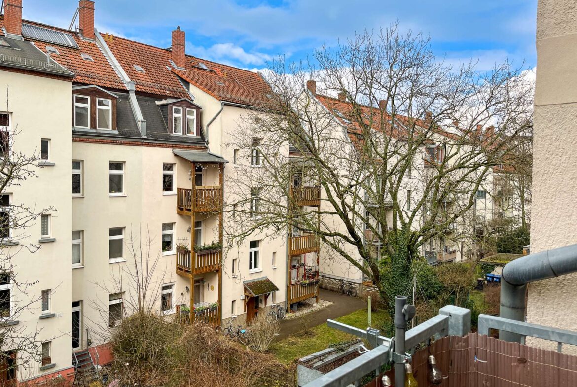 seitlicher Blick vom Balkon