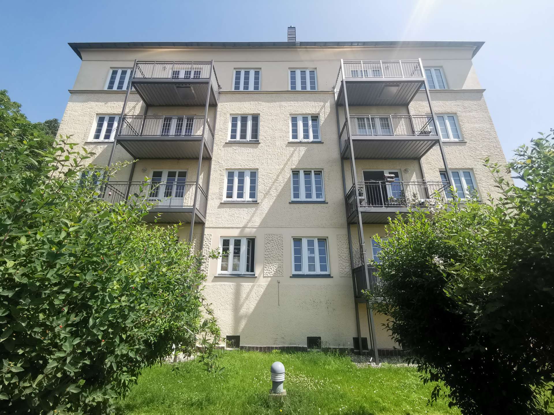 Hausansicht Hofseitig Detail