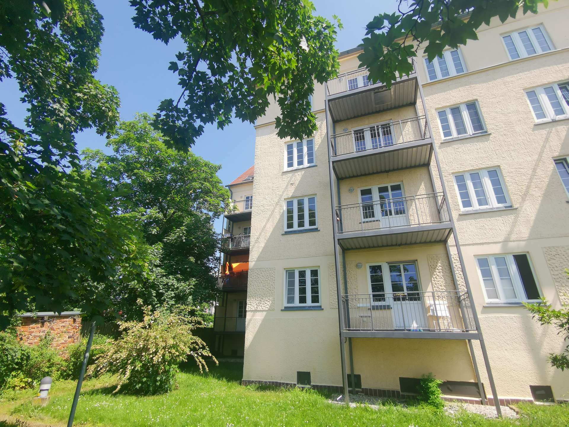 Hausansicht Hofseitig Detail