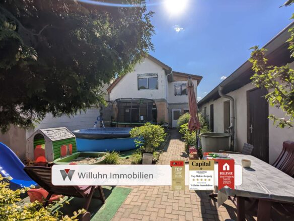 Rückansicht mit Garten