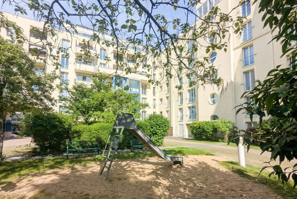Spielplatz im Innenhof