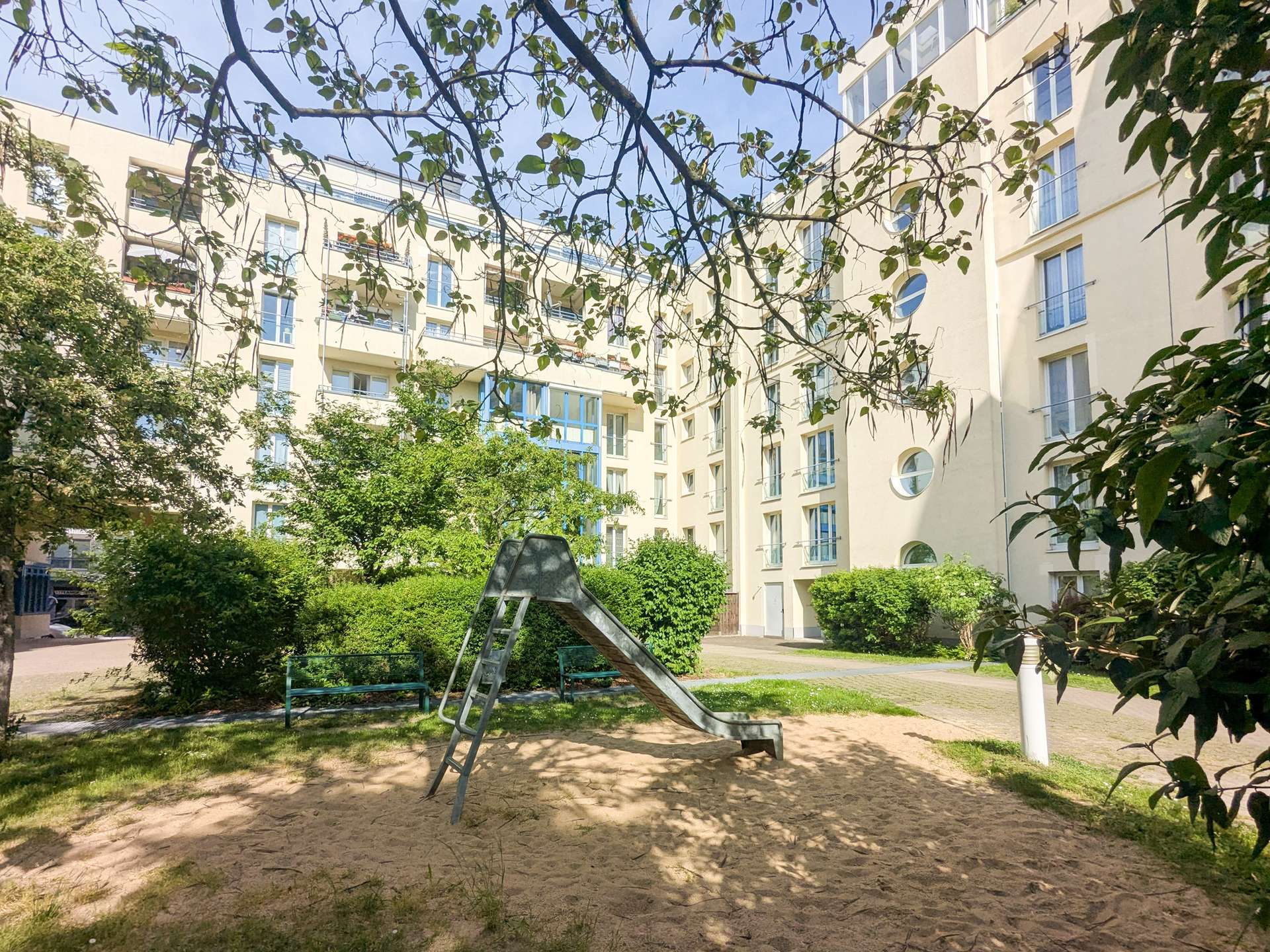 Spielplatz im Innenhof