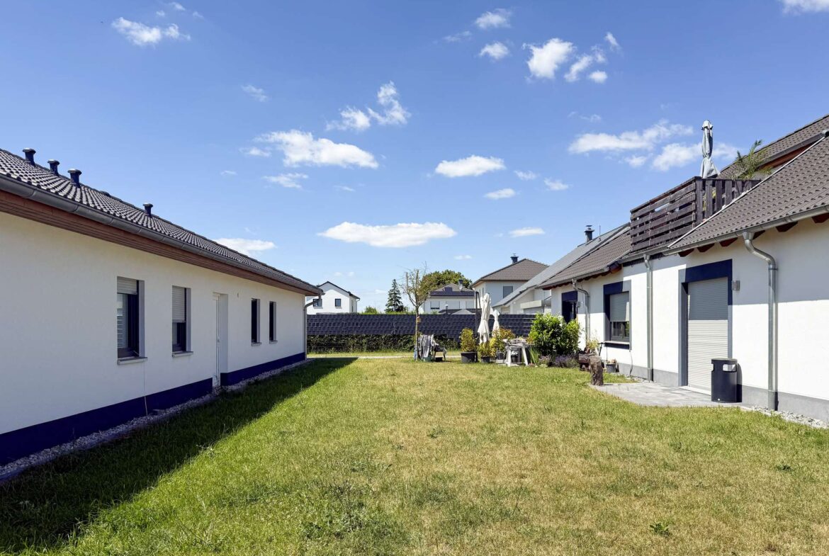 Innenhof und Gartenbereich