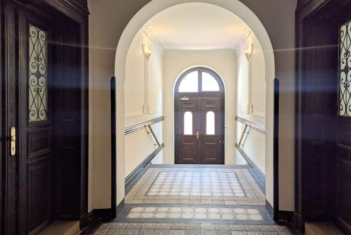 Vor der Wohnung