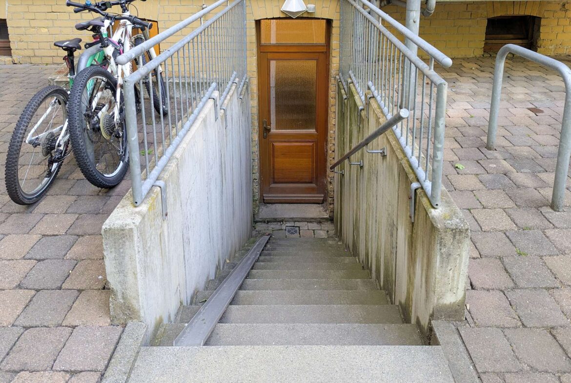 Kellerzugang
