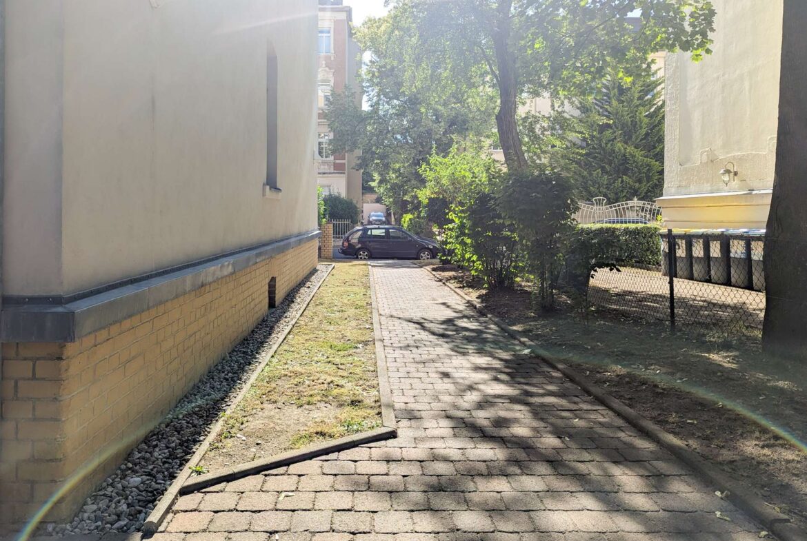 Durchgang zum Haus
