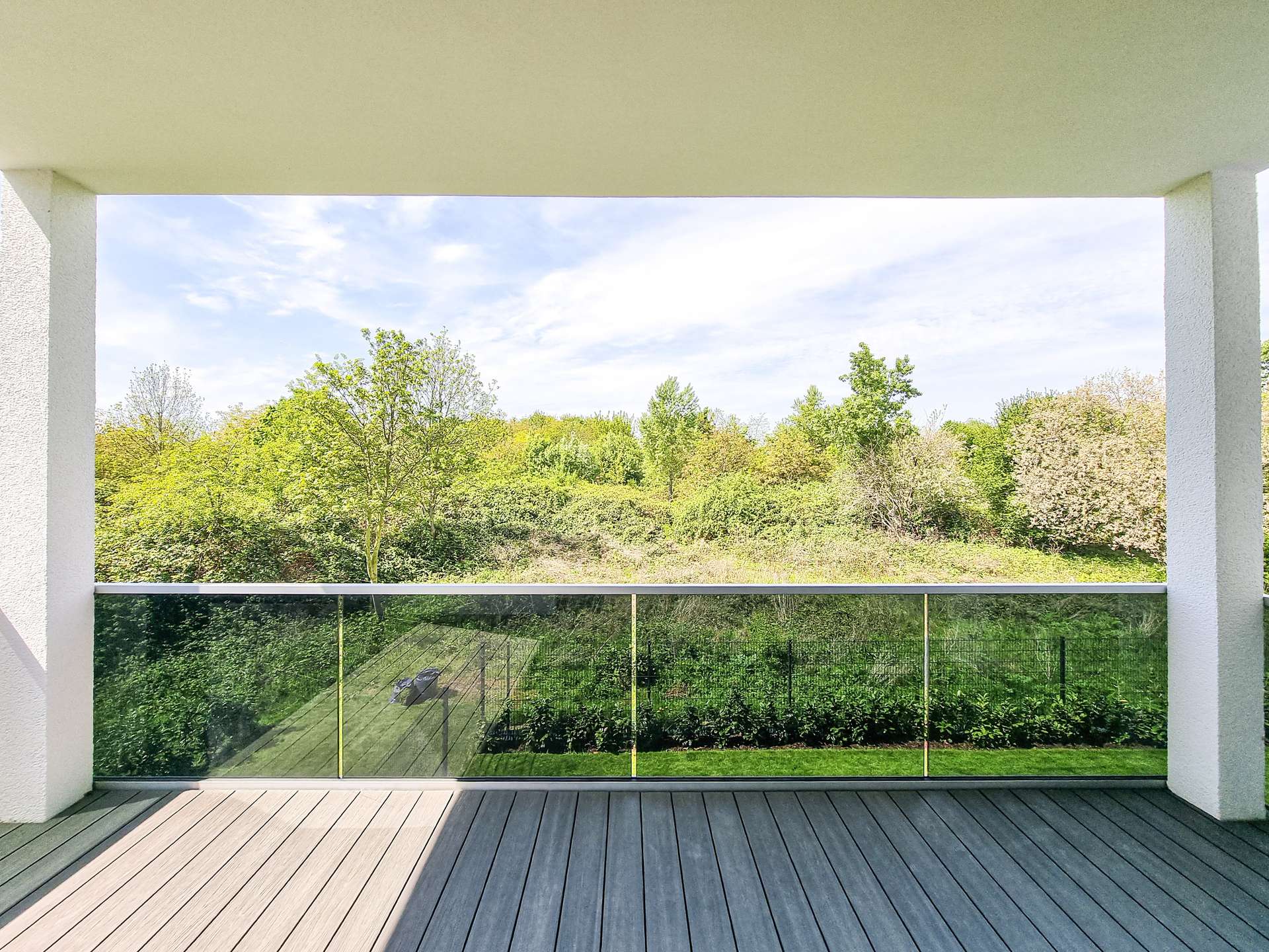 großer Balkon