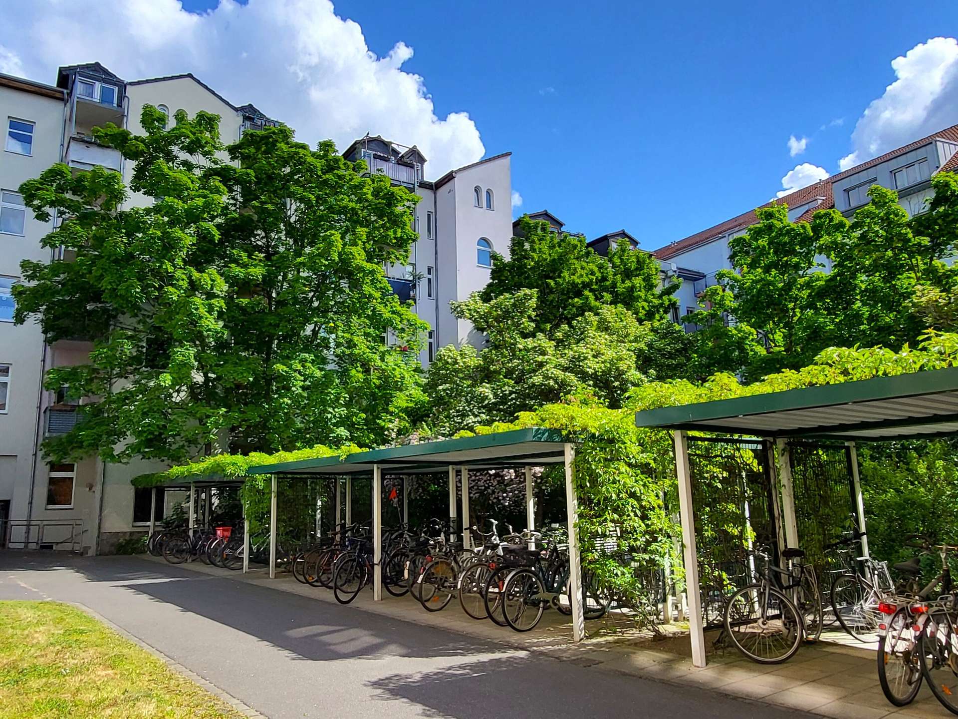 Fahrradstellplätze im Innenhof