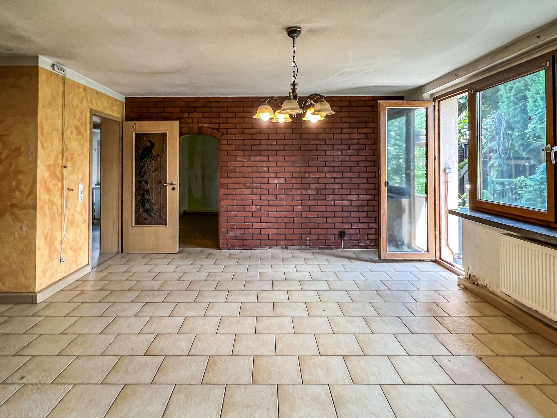 Wohnzimmer mit Terrassenzugang