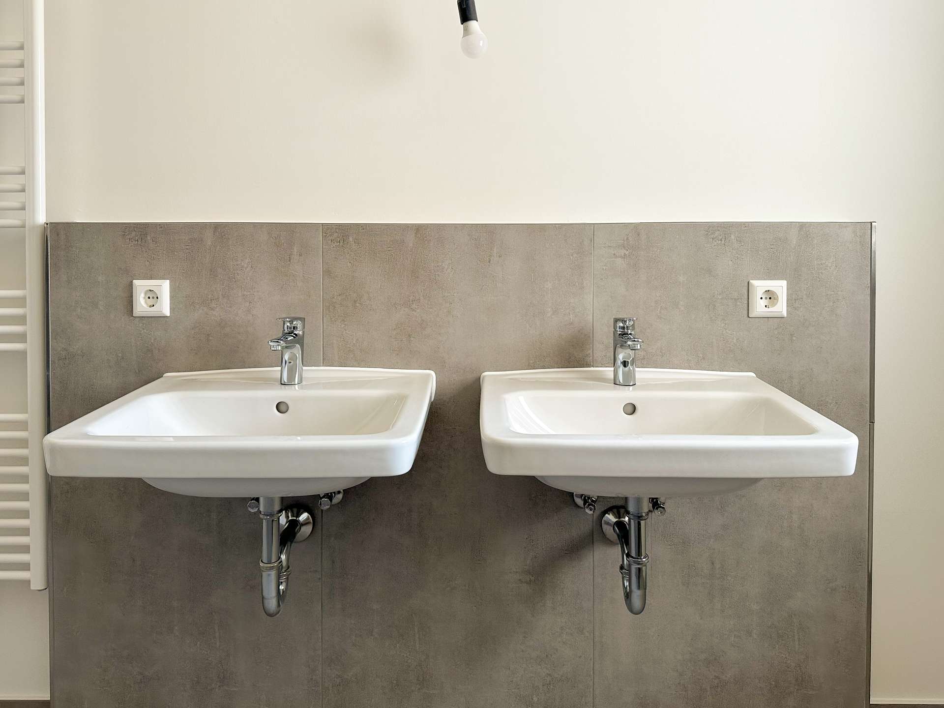 Doppelwaschbecken