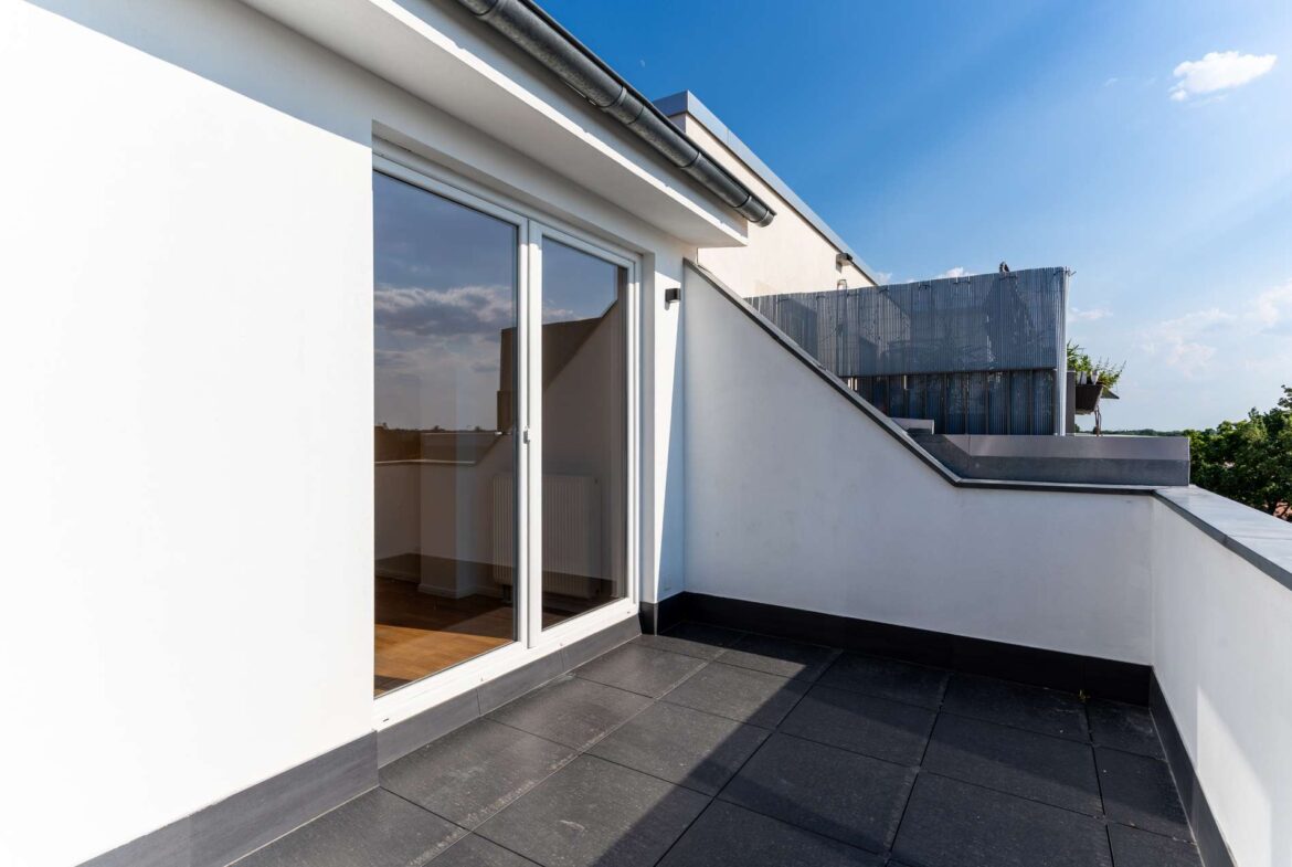 sonnige Terrasse