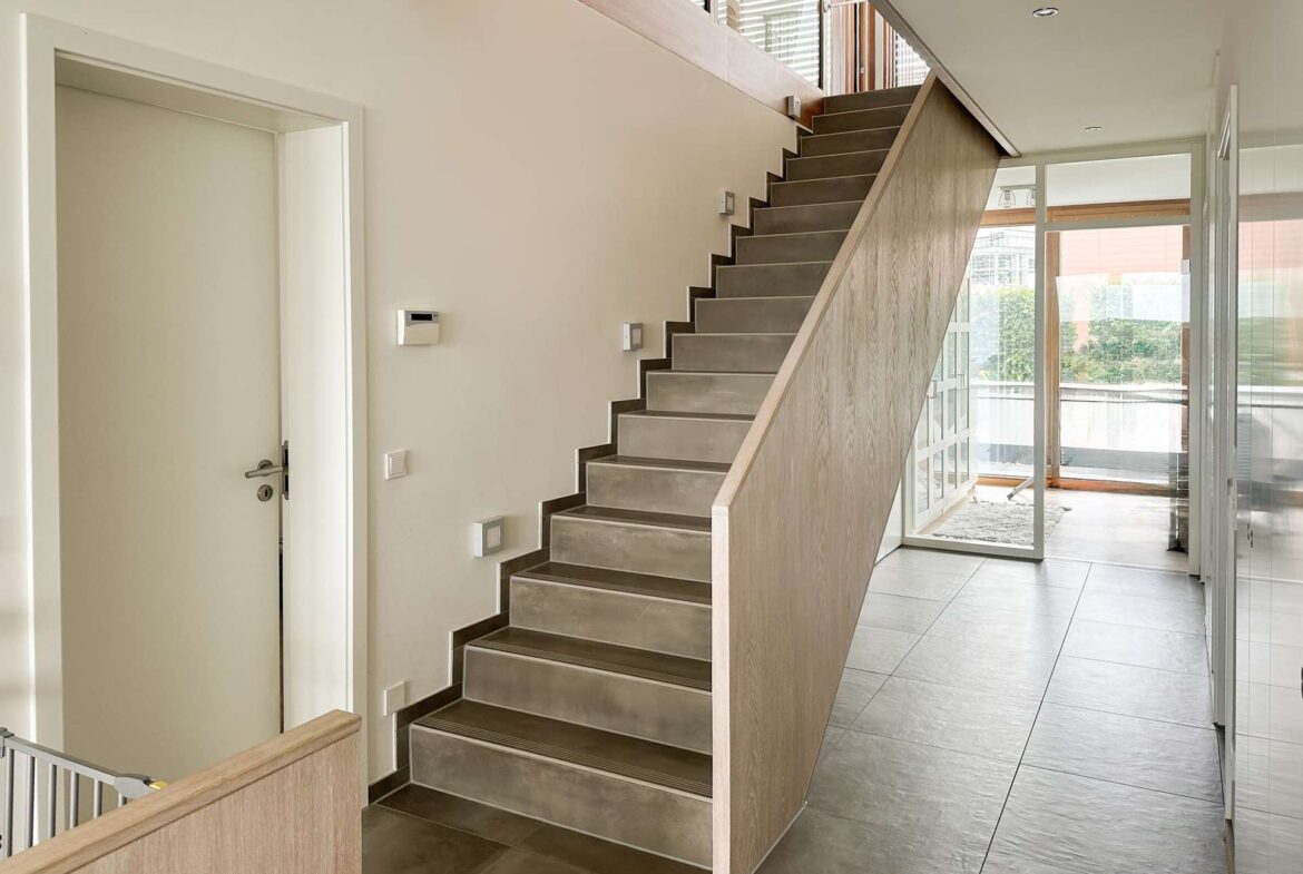 Treppe mit Beleuchtung