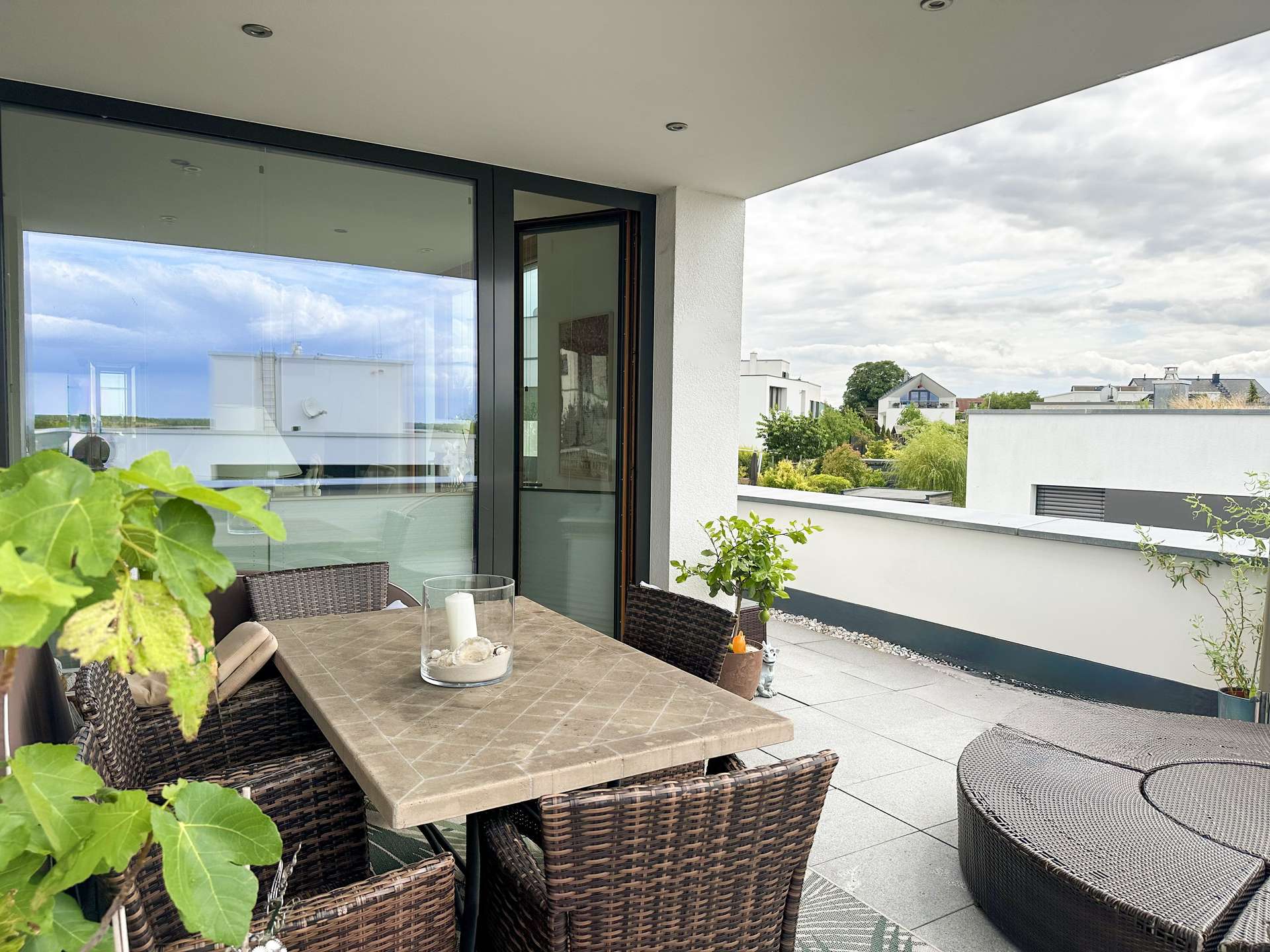 Große Dachterrasse