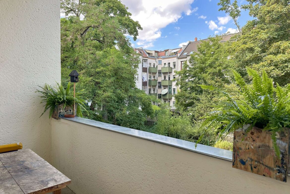Balkon mit Blick ins Grüne
