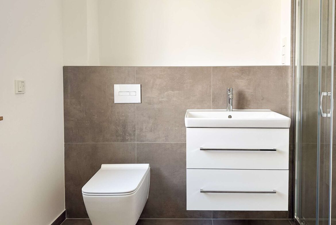 Modernes Badezimmer