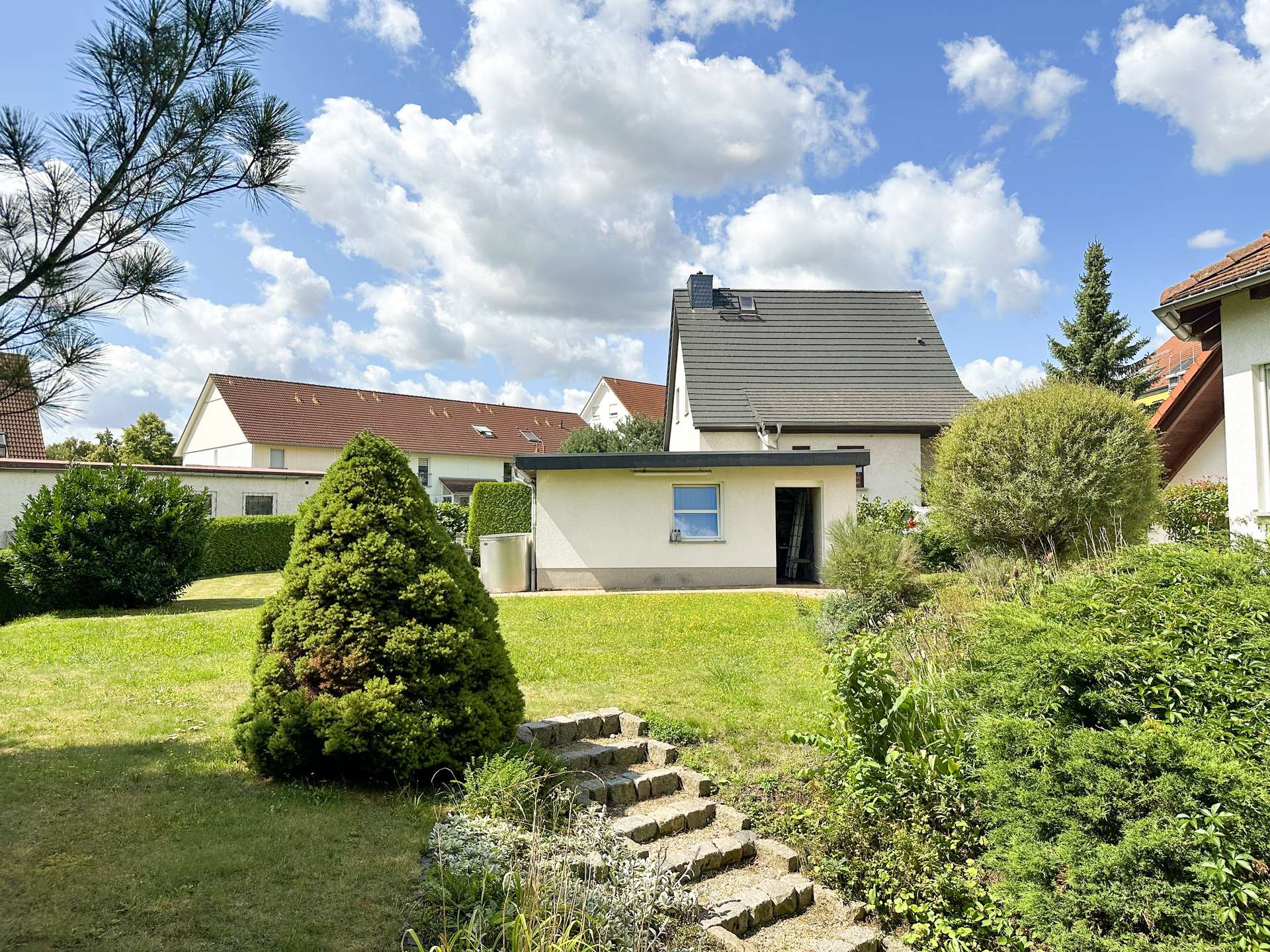 Zweite Garage