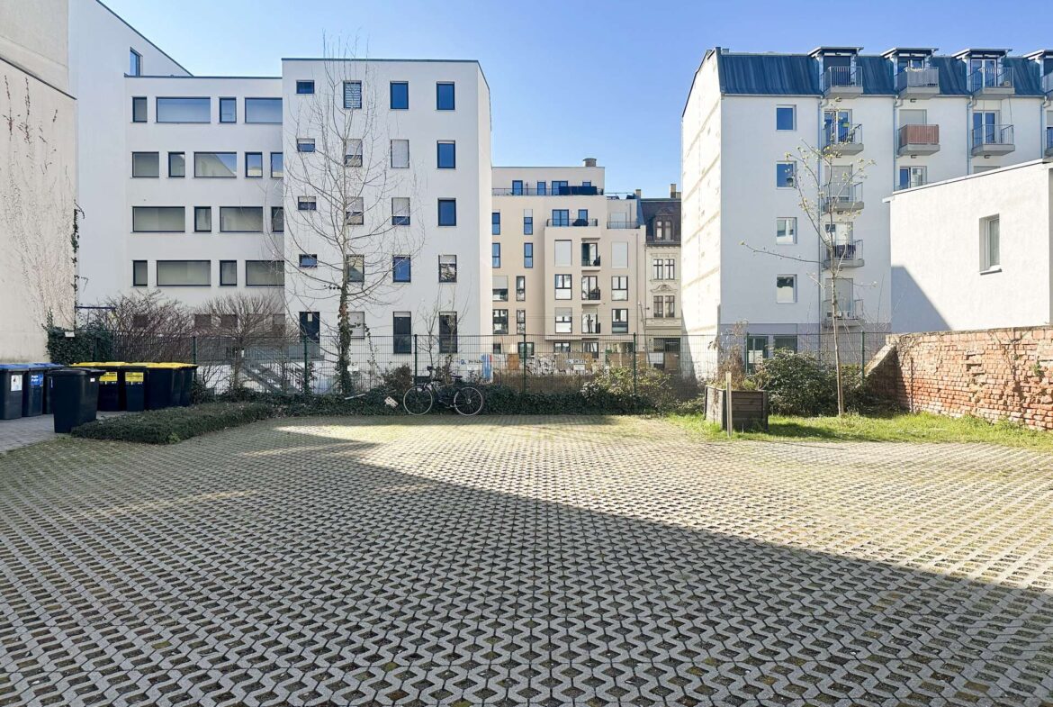 Außenstellplatz im Innenhof