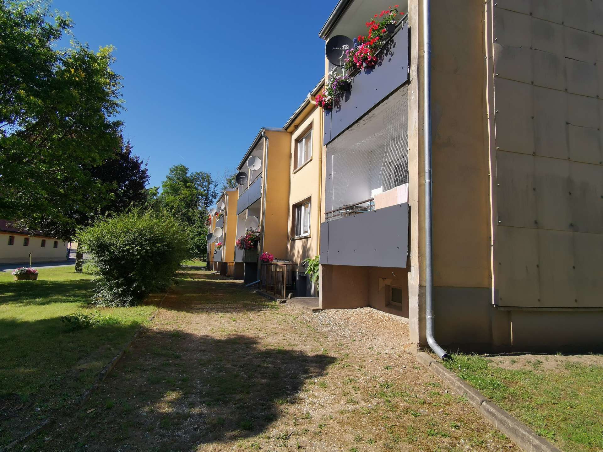 Hausansicht mit Giebelwand