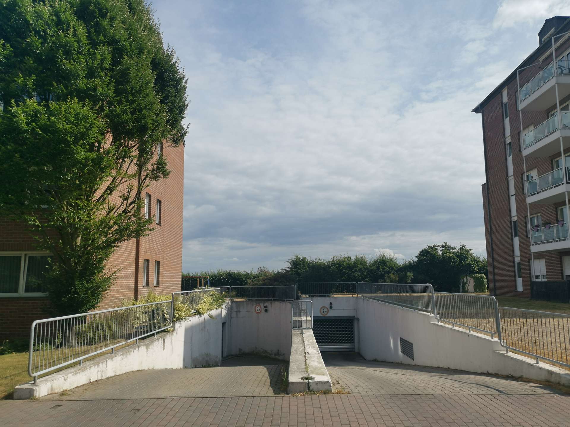 Tiefgaragenzufahrt