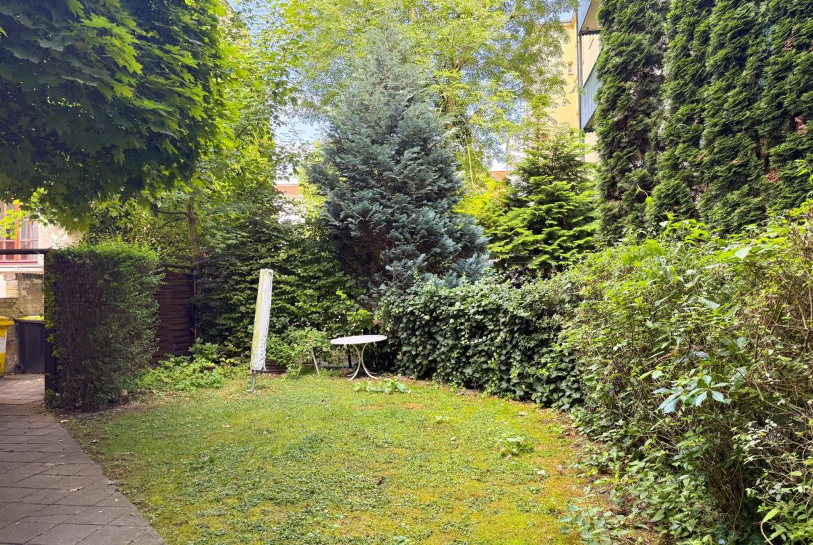 ruhiger Innenhof