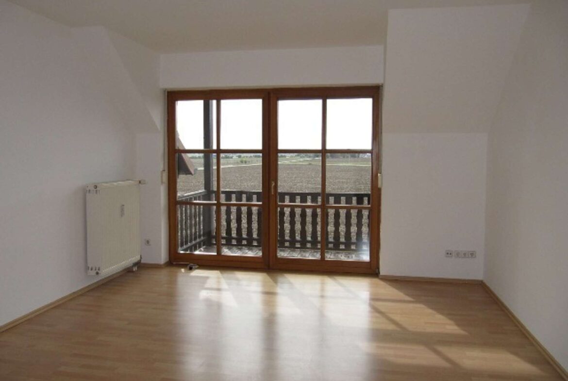 Wohnzimmer Zugang Balkon