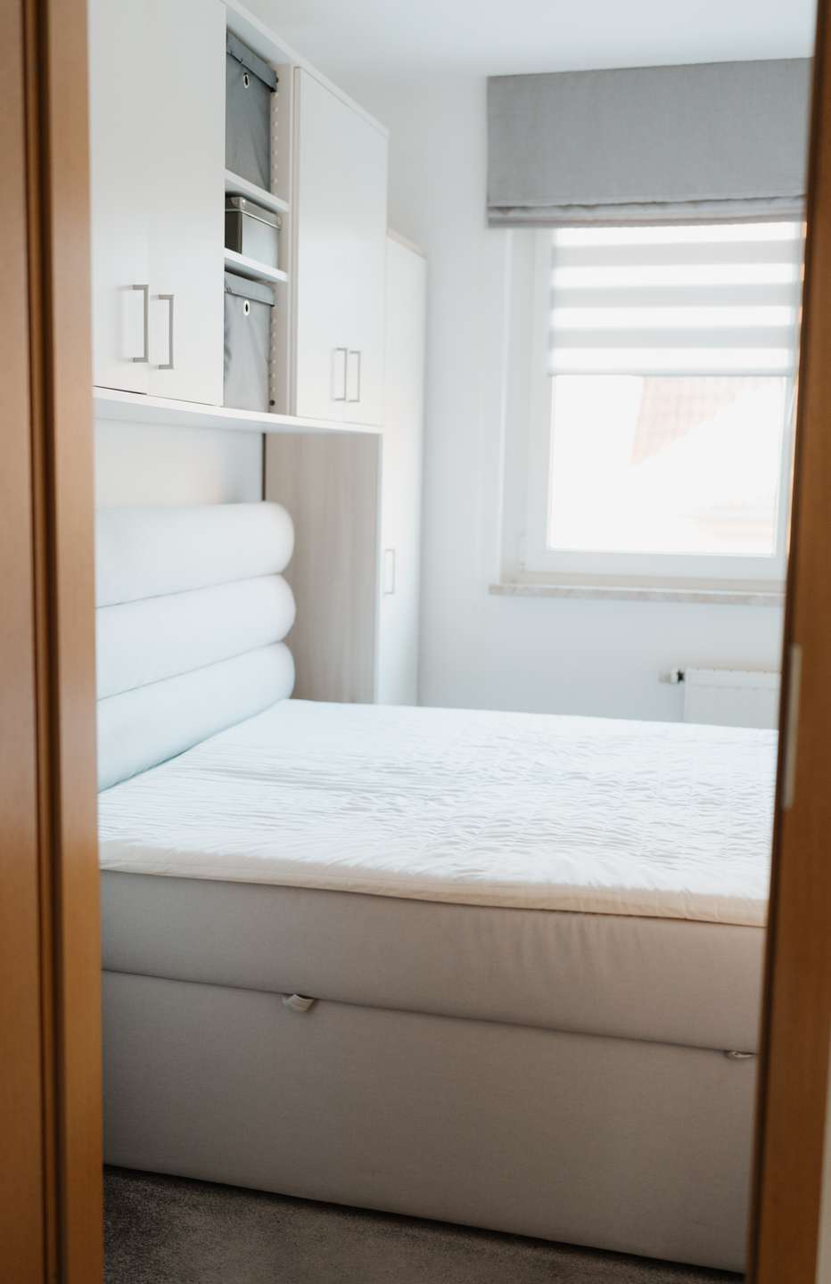Schlafzimmer mit Boxspringbett