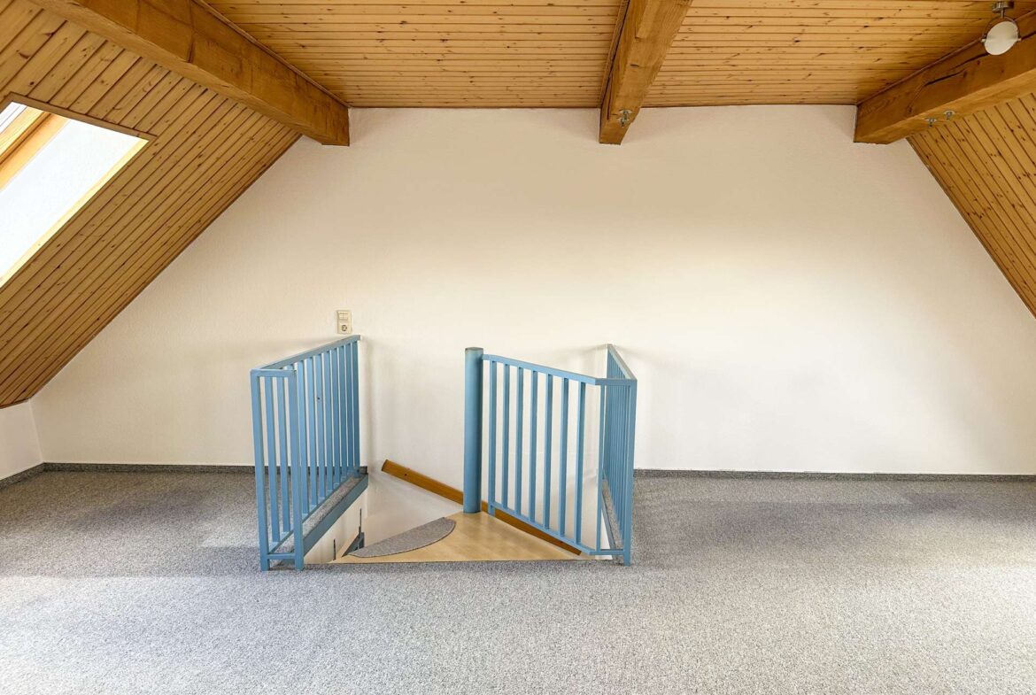 Treppenaufgang zweite Ebene