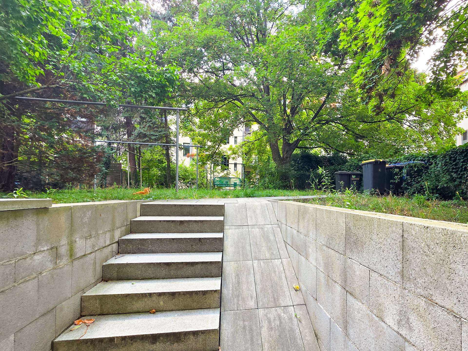 Zugang Hinterhof