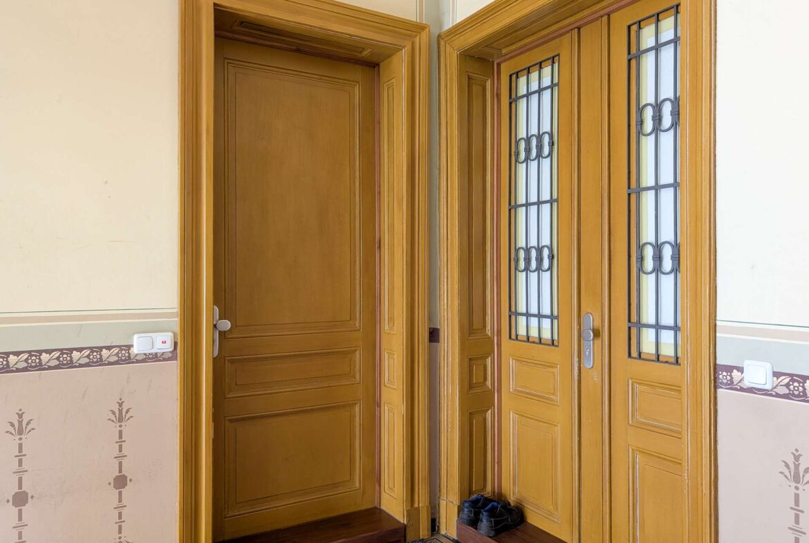 Wohnungstür