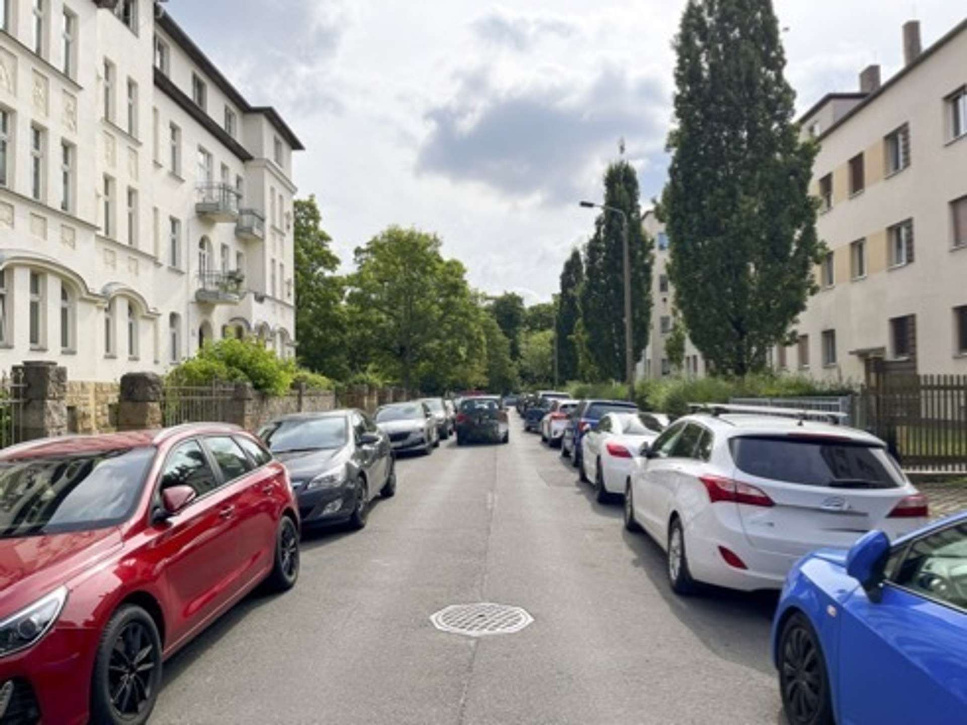 Straßenansicht