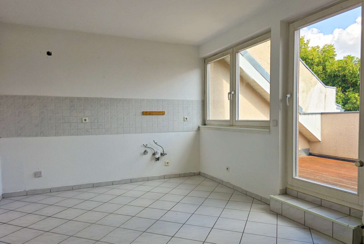 Küche mit Loggia