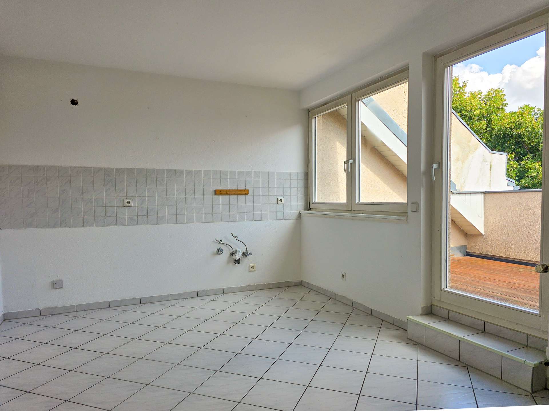 Küche mit Loggia