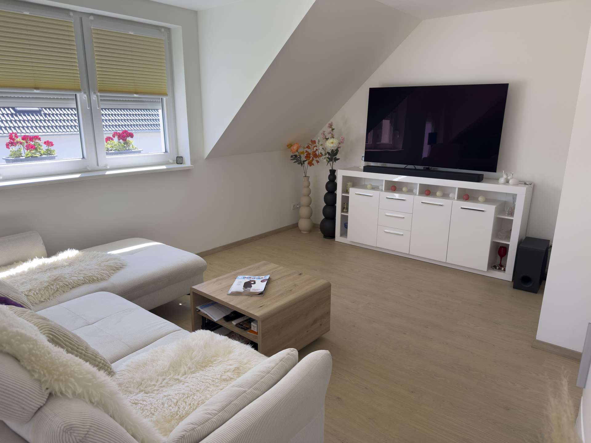 Helles Wohnzimmer
